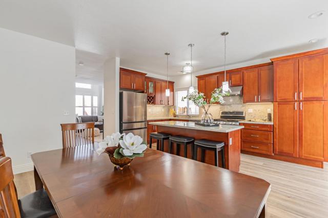 425 Knollcrest Avenue, San Jose CA: https://media.crmls.org/mediaz/14a9cd91-168a-4cb1-b2a5-39be40a8b972.jpg