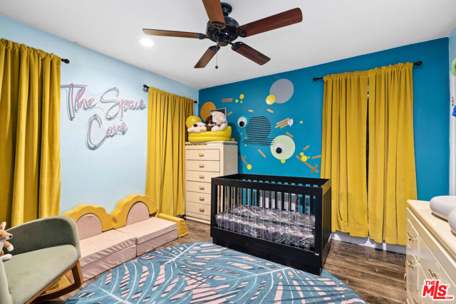 2321 Lake View Avenue, Los Angeles CA: https://media.crmls.org/mediaz/14a9d651-06e0-4f3f-867a-db229fda6101.jpg
