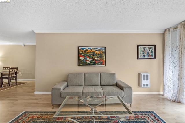 Image 8 of 33 For 555 Pierce St  942