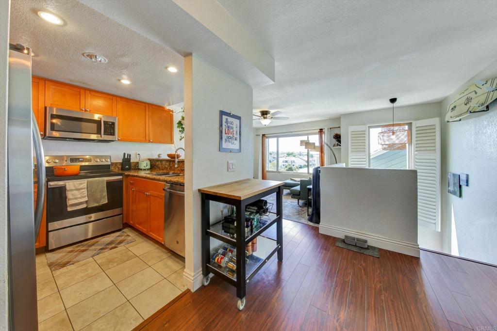 2257 Worden St - photo 6