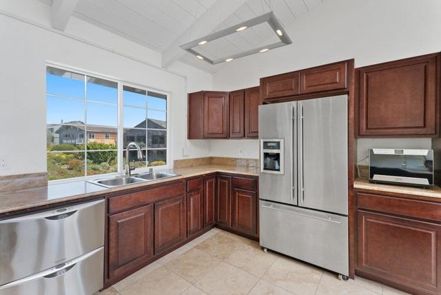 420 Sand Dollar Drive, La Selva Beach CA: https://media.crmls.org/mediaz/14acb606-4b54-49b0-929a-3a1700902c9f.jpg