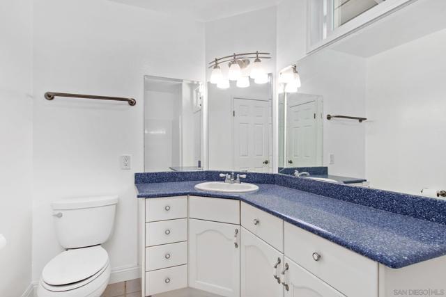 12216 Riesling Ct, San Diego CA: https://media.crmls.org/mediaz/14ad1a59-2209-4a39-b6c1-a1d3d82acd6b.jpg