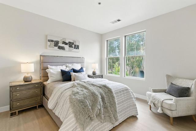 866 Altaire Walk, Palo Alto CA: https://media.crmls.org/mediaz/14adcb74-873d-4cb8-b9d1-4bf58320ec41.jpg