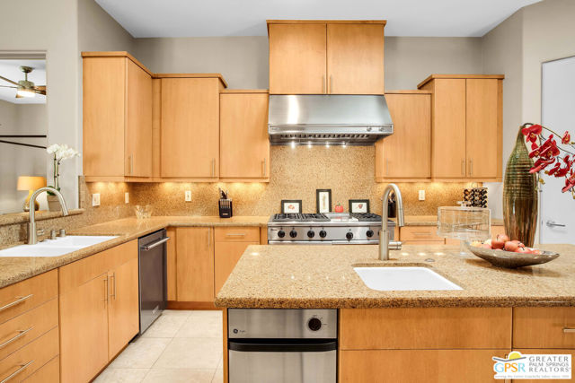 39700 Keenan Drive, Rancho Mirage CA: https://media.crmls.org/mediaz/14ae2e18-ca1d-4562-a1a0-e86856873b8f.jpg