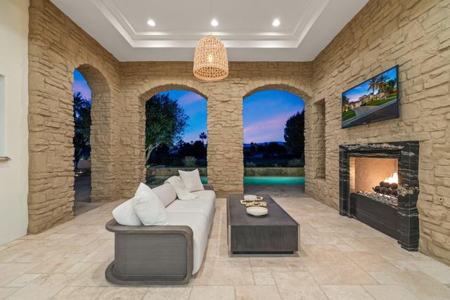 80740 Via Portofino, La Quinta CA: https://media.crmls.org/mediaz/14af38a5-bad0-4a43-ad19-b5554b906e0b.jpg