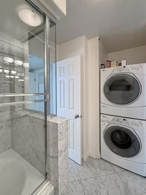 Detail Gallery Image 23 of 54 For 1770 Avenida Del Mundo #809,  Coronado,  CA 92118 - 3 Beds | 3 Baths