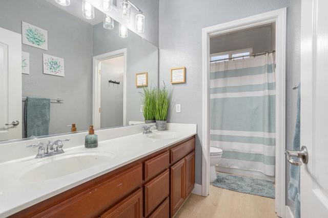 130 Ridge Crest Court, Oakley CA: https://media.crmls.org/mediaz/14b10b71-6974-4876-8821-8444dbd237eb.jpg