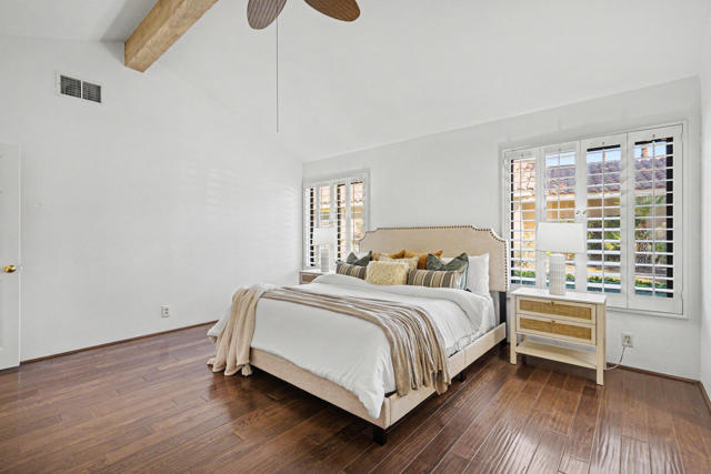239 Santa Barbara Circle, Palm Desert, CA 92260