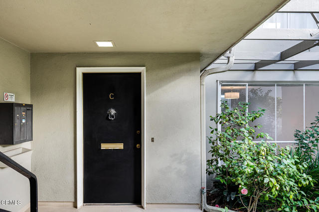 Detail Gallery Image 3 of 25 For 938 S Orange Grove Bld #C,  Pasadena,  CA 91104 - 2 Beds | 2 Baths