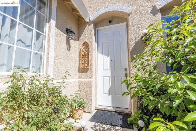 1856 Buck Mountain Court, Antioch CA: https://media.crmls.org/mediaz/14b472bf-743d-42be-83b0-2dde5c1afc62.jpg