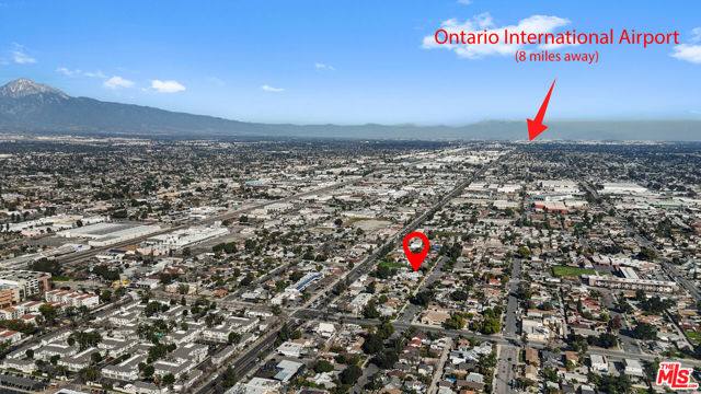 891 E 6th Street, Pomona CA: https://media.crmls.org/mediaz/14b476dd-ea5c-4b71-9fa3-511d2e2442fd.jpg