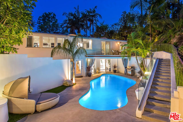 1415 Braeridge Drive, Beverly Hills CA: https://media.crmls.org/mediaz/14b5ef46-92b6-4c51-a990-e8ffaac70fc7.jpg