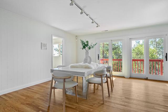 2025 Braemar Road, Oakland CA: https://media.crmls.org/mediaz/14b6d7e6-67fb-45f0-9dd1-e69b71bfa1c2.jpg