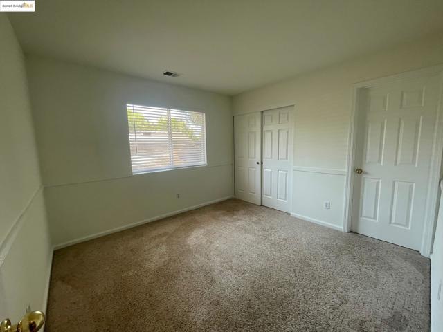 538 Apple Hill Dr, Brentwood CA: https://media.crmls.org/mediaz/14b73dd1-7979-4269-858e-dd48bce10a12.jpg