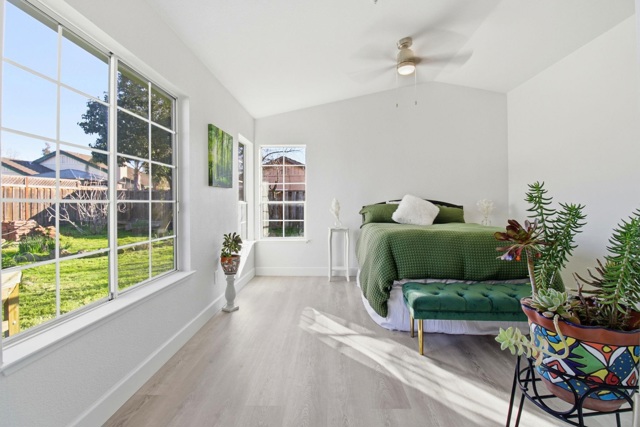 Image 16 of 30 For 6953 Foxtail Dr