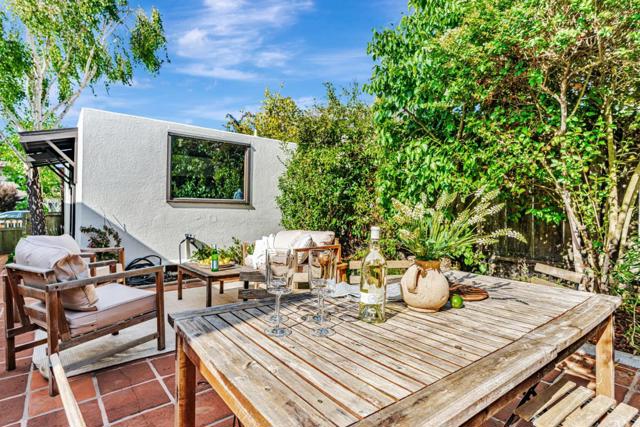 501 7th Street, Pacific Grove CA: https://media.crmls.org/mediaz/14b84e05-618b-4d04-9f90-a3c2abedb5a8.jpg