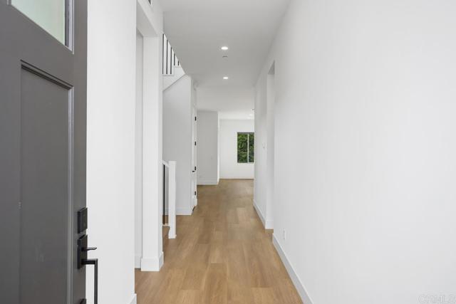 1215 Stonemark Place, Vista CA: https://media.crmls.org/mediaz/14b8b2cc-3f04-4613-b35a-d30dd28aa348.jpg