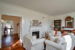 530 Payne Road, San Juan Bautista CA: https://media.crmls.org/mediaz/14b92540-a98d-47a8-85db-4f6efe25722c.jpg