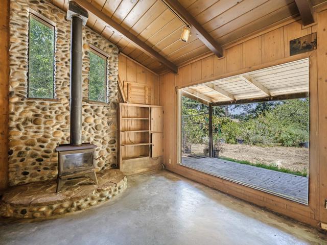 4151 Freedom Boulevard, Aptos CA: https://media.crmls.org/mediaz/14bac258-6ca9-48de-b8cc-ec0dad7a4491.jpg