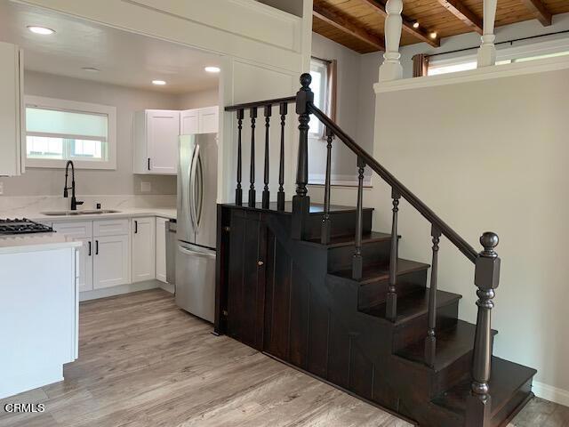 288 Cahuenga Drive