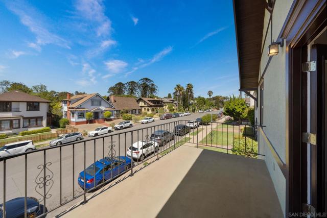 2445 47 A Street, San Diego CA: https://media.crmls.org/mediaz/14bb820c-b192-4da3-81c1-087f81ddf3a9.jpg