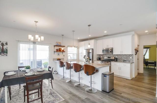1249 12Th, Imperial Beach CA: https://media.crmls.org/mediaz/14bbf23d-fde2-4d9a-a38b-6982e9069b70.jpg