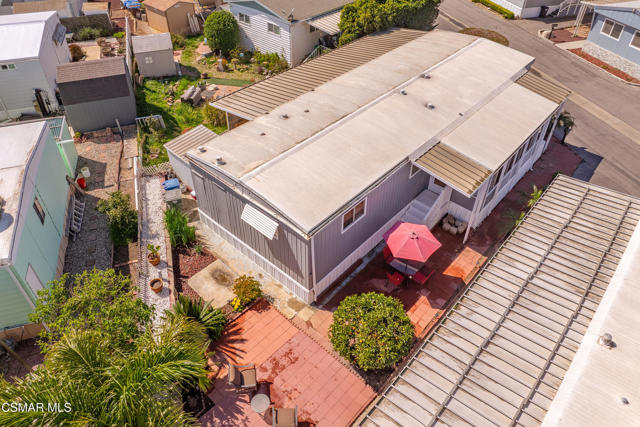 4388 Central Avenue, Camarillo CA: https://media.crmls.org/mediaz/14bc7044-73fa-43ae-83aa-7abaf278b87f.jpg