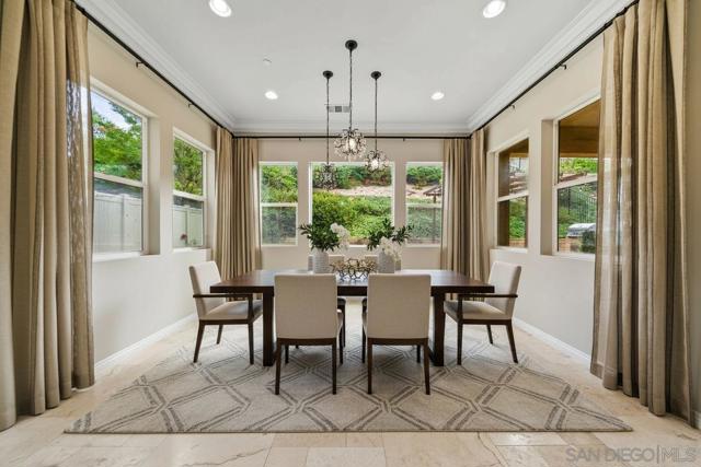 1797 Santa Christina Ave, Chula Vista CA: https://media.crmls.org/mediaz/14bceed1-5228-4da9-8250-5ae0a22e1dc9.jpg