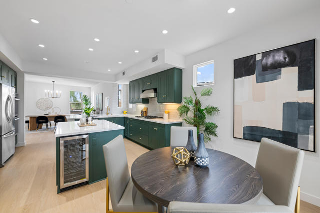 4315 Vantage Lane, Palm Springs CA: https://media.crmls.org/mediaz/14bd5b1f-258e-4b93-8341-775b83cc259e.jpg