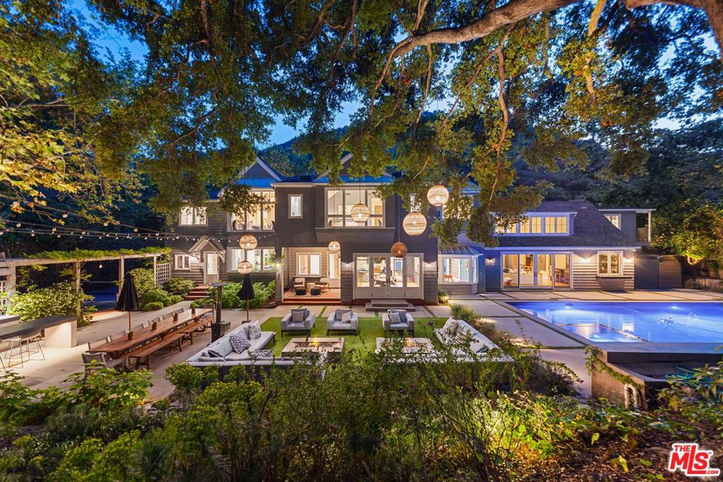 2600 Mandeville Canyon Road