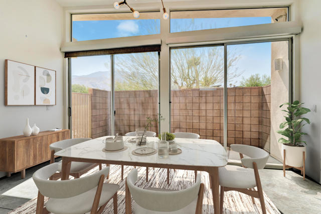 2703 Alexander Club Drive, Palm Springs CA: https://media.crmls.org/mediaz/14bedca4-b8b3-4448-8028-1f2c043af2f3.jpg