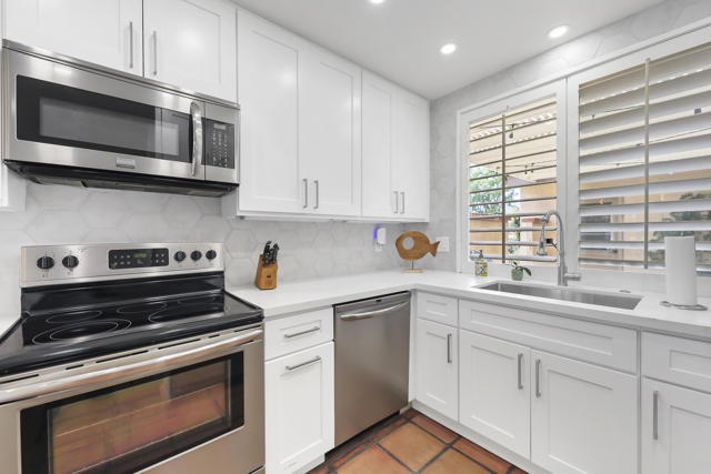 81 Sunrise Drive, Rancho Mirage, CA 92270