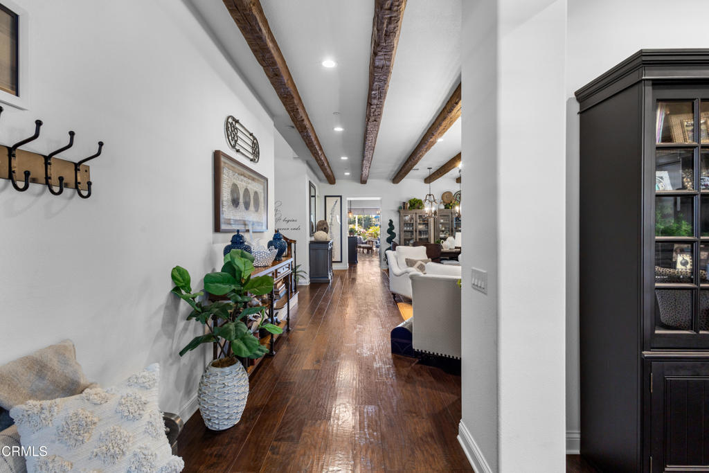 MLS #V1-32010 image #9