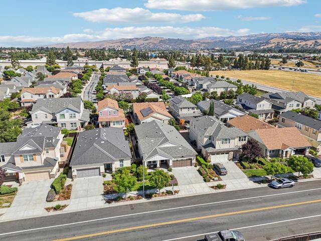 845 San Pedro Avenue, Morgan Hill CA: https://media.crmls.org/mediaz/14c0af96-a01a-4797-866b-e887888789d6.jpg