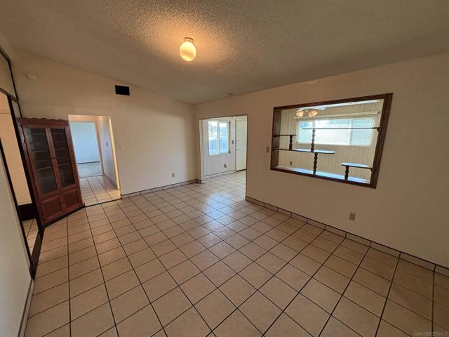 MLS #250039569SD image #11