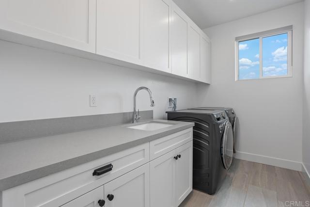 1215 Stonemark Place, Vista CA: https://media.crmls.org/mediaz/14c1a72b-5282-4b2c-94c0-ab1727732154.jpg
