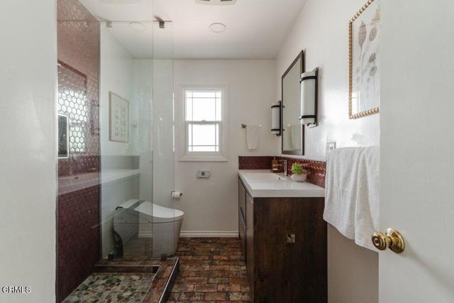 Detail Gallery Image 25 of 45 For 1300 Meadowbrook Rd, Altadena,  CA 91001 - 3 Beds | 2 Baths