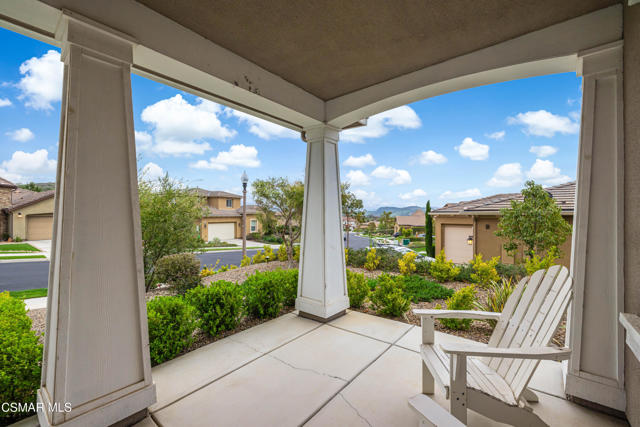 6923 Ridgemark Court, Moorpark CA: https://media.crmls.org/mediaz/14c2bd12-ef86-49cf-9ee2-82059ac7223e.jpg