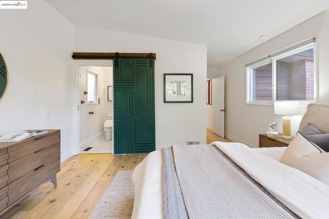 605 Plateau Dr, Kensington CA: https://media.crmls.org/mediaz/14c30738-b3a6-4647-90e0-0c0ec91524c5.jpg