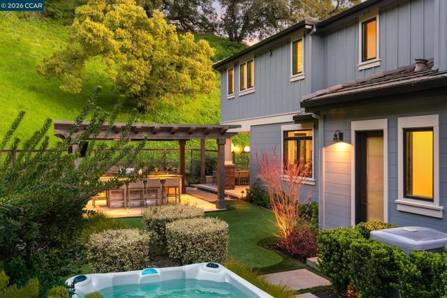 Image 51 of 59 For 401 Legacy Dr