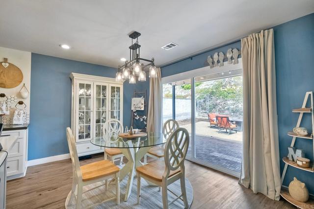2760 Thunder Drive, Oceanside CA: https://media.crmls.org/mediaz/14c3d97f-28e9-4a92-b4e5-15ca49130a0d.jpg