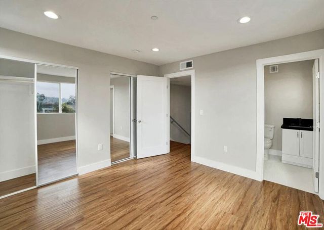 2303 Hauser Boulevard, Los Angeles CA: https://media.crmls.org/mediaz/14c4660c-a19d-4d74-adb1-61c33de46356.jpg