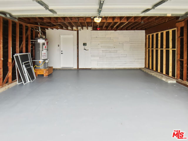 6820 Abbottswood Drive, Rancho Palos Verdes CA: https://media.crmls.org/mediaz/14c48714-c5fb-43e7-90f5-5b18f58f1e03.jpg