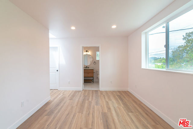 4005 Sequoia Street, Los Angeles CA: https://media.crmls.org/mediaz/14c550d0-9e41-45c3-8d59-67e5dcc6534b.jpg