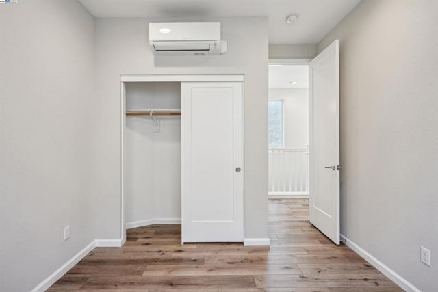 5813 Huntley Ave, Dublin CA: https://media.crmls.org/mediaz/14c55918-a891-4639-8ca6-6d49972cada1.jpg
