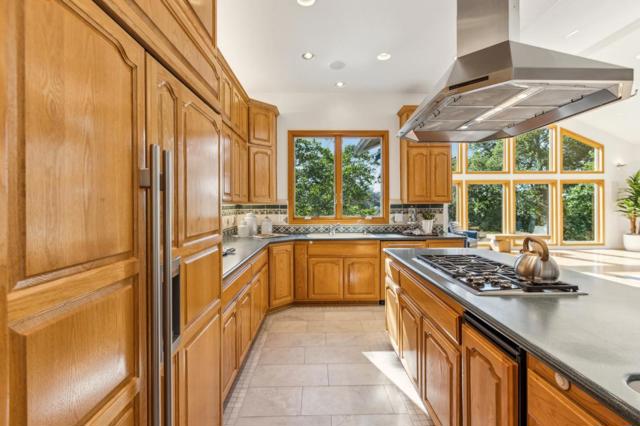 18500 Hillview Drive, Monte Sereno CA: https://media.crmls.org/mediaz/14c5e7fa-a99d-4418-84d8-c563078af2e0.jpg