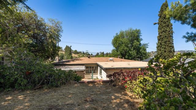 Detail Gallery Image 34 of 38 For 9318 Campo Rd, Spring Valley,  CA 91977 - 3 Beds | 2 Baths