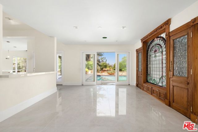 1727 Stone Canyon Road, Los Angeles CA: https://media.crmls.org/mediaz/14c6b0f8-510f-4f8a-beee-b24610365705.jpg