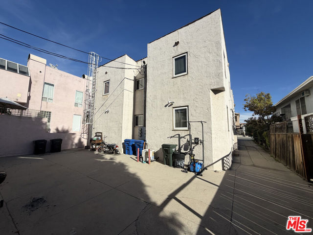 719 North Jackson Street photo 8