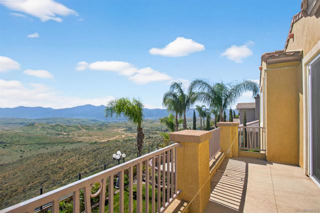 Image 38 of 73 For 18410 Lakepointe Dr